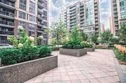 809 - 5 Michael Power Pl, Condo with 1 bedrooms, 1 bathrooms and 1 parking in Toronto ON | Image 2