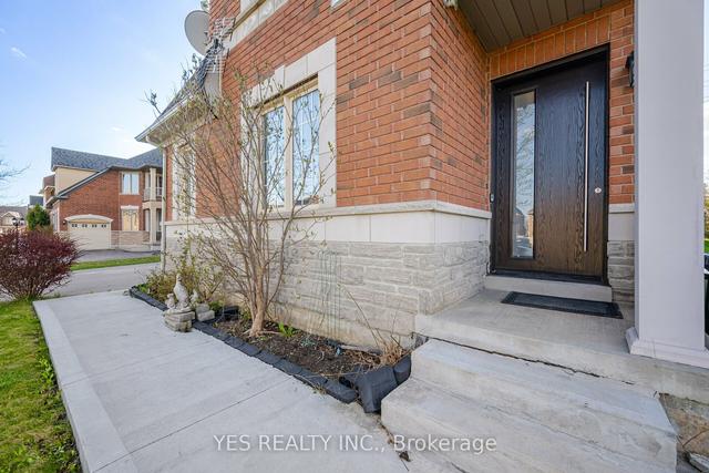 20 Janetville St, House detached with 4 bedrooms, 5 bathrooms and 9 parking in Brampton ON | Image 34