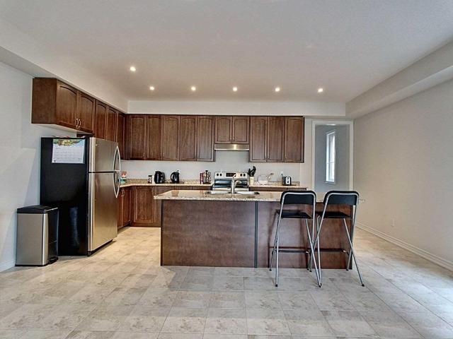 106 Cupples Farm Lane, House semidetached with 3 bedrooms, 3 bathrooms and 2 parking in East Gwillimbury ON | Image 6
