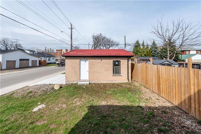 49 Cameron Avenue N, House detached with 3 bedrooms, 1 bathrooms and 2 parking in Hamilton ON | Image 41
