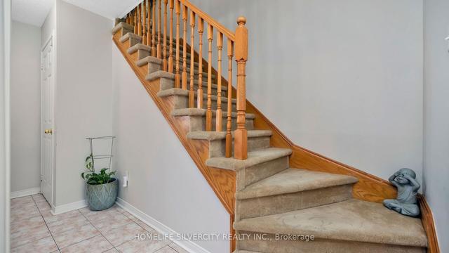 70 Tumbleweed Tr, House semidetached with 4 bedrooms, 4 bathrooms and 5 parking in Brampton ON | Image 11