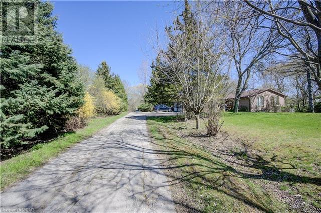 345 Governors Road E, House detached with 4 bedrooms, 2 bathrooms and 7 parking in Brant ON | Image 2