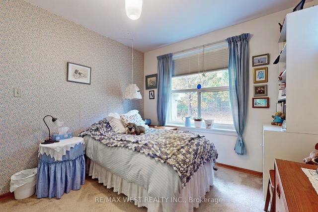 20 Fordham Pl, House detached with 3 bedrooms, 2 bathrooms and 5 parking in Toronto ON | Image 13