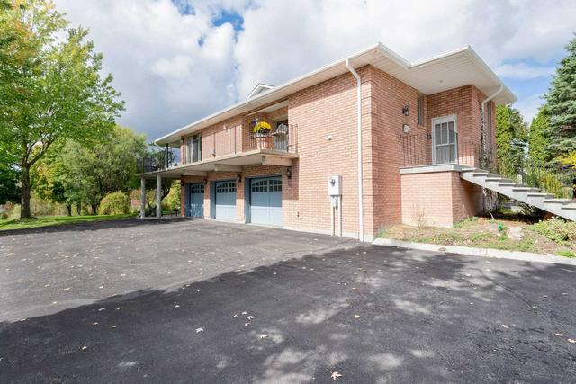 64 Dean Pl, House detached with 4 bedrooms, 5 bathrooms and 33 parking in Vaughan ON | Image 23