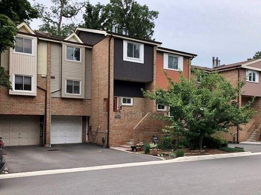 1474 Credit Woodlands Crt, House attached with 3 bedrooms, 4 bathrooms and 2 parking in Mississauga ON | Image 1