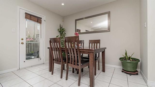 11 - 100 Vineberg Dr, Townhouse with 3 bedrooms, 3 bathrooms and 2 parking in Hamilton ON | Image 8
