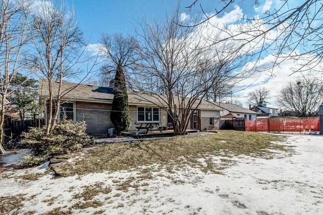 260 Felan Ave W, House detached with 3 bedrooms, 2 bathrooms and 3 parking in Oakville ON | Image 16