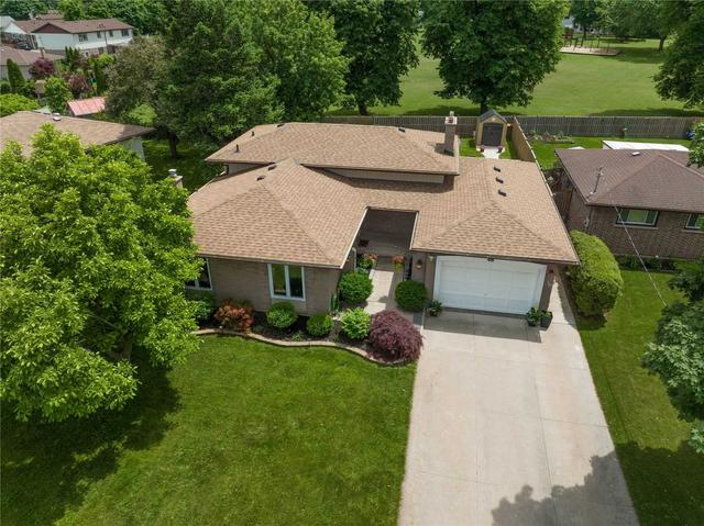 48 Ted St, House detached with 3 bedrooms, 2 bathrooms and 5 parking in St. Catharines ON | Image 29