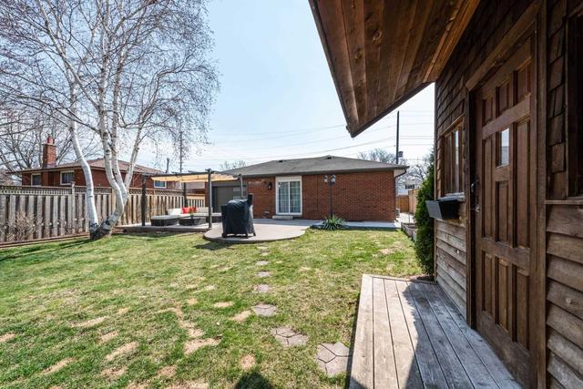 5525 Spruce Ave, House detached with 2 bedrooms, 3 bathrooms and 5 parking in Burlington ON | Image 35