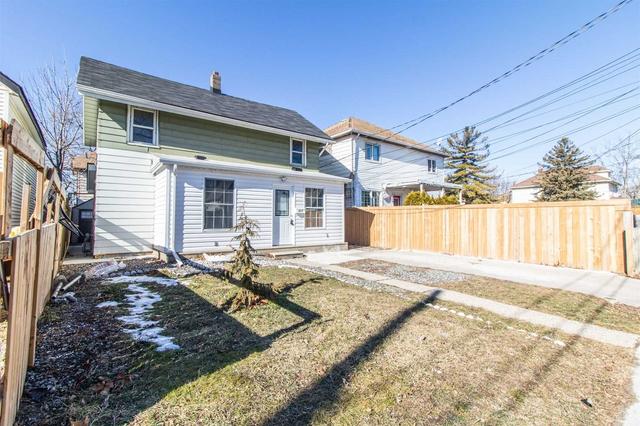 957 Maisonville Ave, House detached with 4 bedrooms, 2 bathrooms and 1 parking in Windsor ON | Image 23