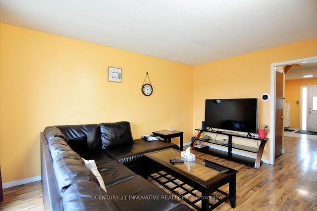 54 Fallen Oak Crt, House detached with 3 bedrooms, 3 bathrooms and 5 parking in Brampton ON | Image 36