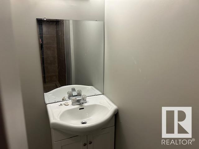 10317 131a Av Nw, House attached with 3 bedrooms, 2 bathrooms and null parking in Edmonton AB | Image 15