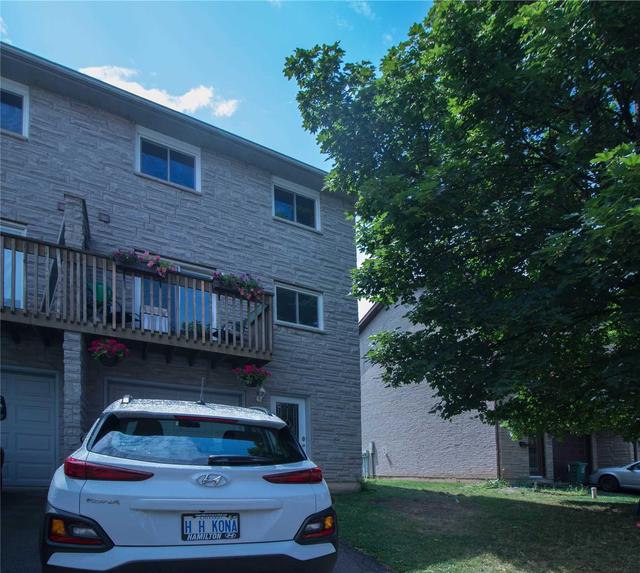 49 - 1155 Paramount Dr, Townhouse with 3 bedrooms, 2 bathrooms and 1 parking in Hamilton ON | Image 2