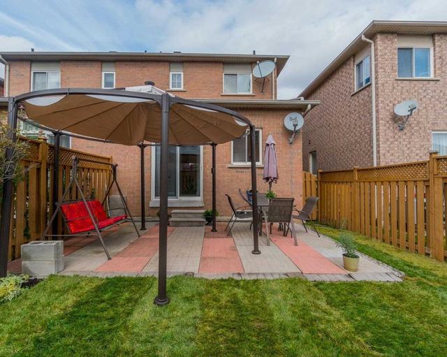 53 Red Hawk Rd, House semidetached with 3 bedrooms, 3 bathrooms and 3 parking in Toronto ON | Image 30