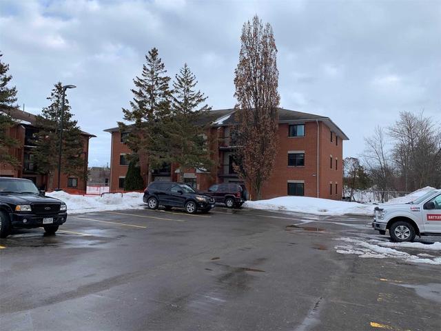 C10 - 183 Edgehill Dr, Condo with 2 bedrooms, 1 bathrooms and 1 parking in Barrie ON | Image 16