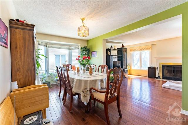 2045 Boake Street, Townhouse with 3 bedrooms, 3 bathrooms and 1 parking in Ottawa ON | Image 10