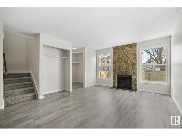 1168 Knottwood Rd E Nw, House attached with 3 bedrooms, 1 bathrooms and 1 parking in Edmonton AB | Image 7