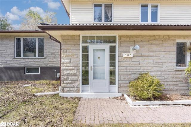 583 Morningview Lane, House detached with 3 bedrooms, 2 bathrooms and 5 parking in Midland ON | Image 4