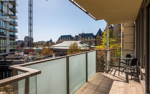 402 - 708 Burdett Ave, Condo with 2 bedrooms, 2 bathrooms and 1 parking in Victoria BC | Image 18