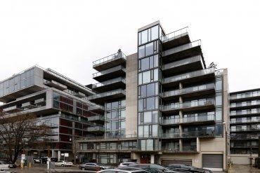 Th10 - 10 Morrison Blvd, Townhouse with 2 bedrooms, 3 bathrooms and 1 parking in Toronto ON | Image 1