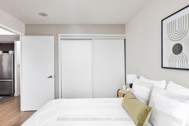 1512 - 15 Fort York Blvd, Condo with 2 bedrooms, 2 bathrooms and 1 parking in Toronto ON | Image 25