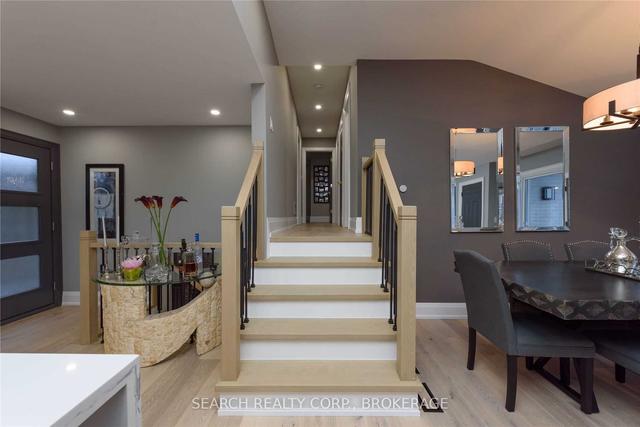 350 Louis Dr, House detached with 4 bedrooms, 4 bathrooms and 3 parking in Mississauga ON | Image 10