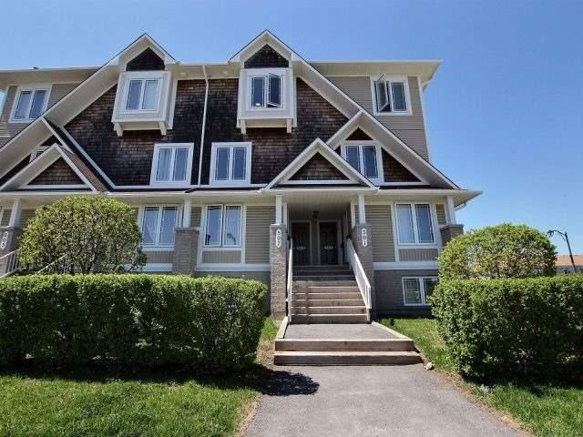 595 Lakeridge Dr, Townhouse with 2 bedrooms, 3 bathrooms and 2 parking in Ottawa ON | Image 2