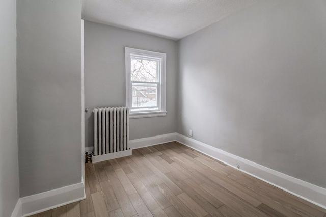 upper - 233 Jane St, House other with 2 bedrooms, 1 bathrooms and 1 parking in Toronto ON | Image 13