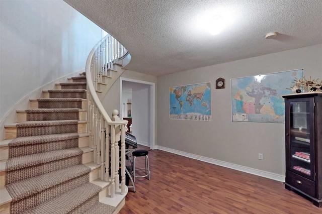 379 Worth Blvd, House detached with 4 bedrooms, 5 bathrooms and 9 parking in Vaughan ON | Image 25