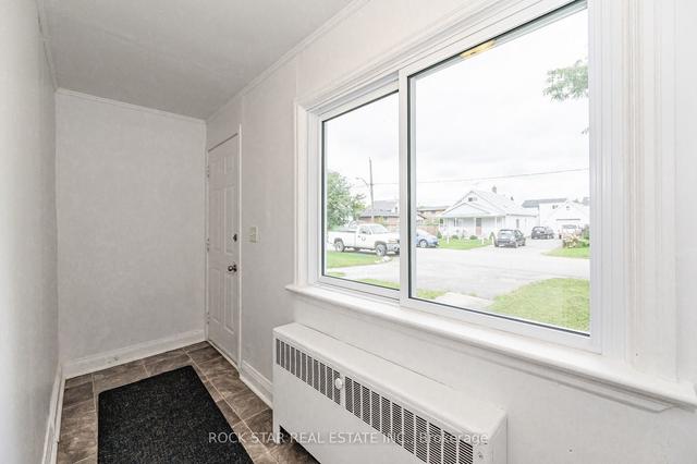 53 Kinsey St, House detached with 3 bedrooms, 2 bathrooms and 4 parking in St. Catharines ON | Image 23
