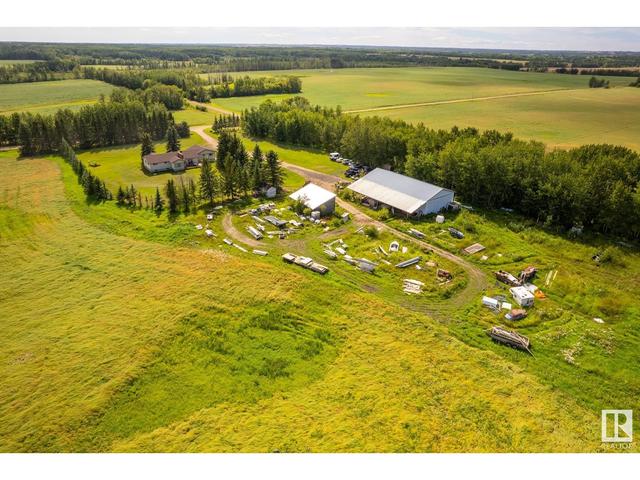 23232 Twp Rd 584, House detached with 3 bedrooms, 2 bathrooms and null parking in Thorhild County AB | Image 9