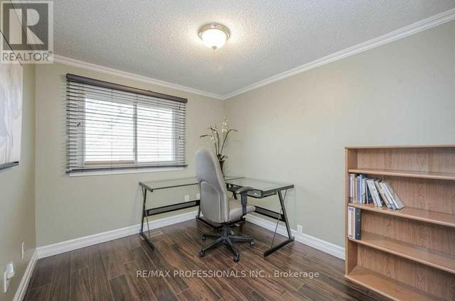 9 - 145 Rice Ave, Townhouse with 3 bedrooms, 2 bathrooms and 2 parking in Hamilton ON | Image 23