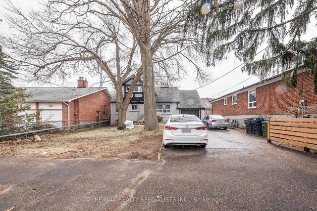 77 Whitfield Ave, House detached with 5 bedrooms, 3 bathrooms and 9 parking in Toronto ON | Image 32
