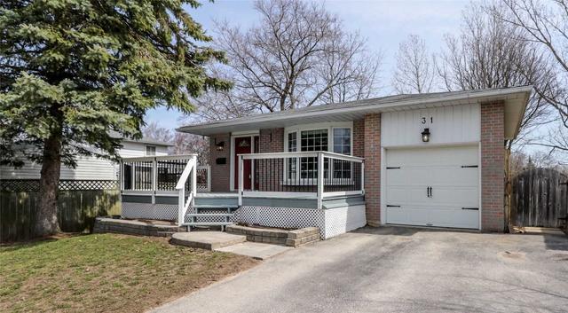 31 Jeffrey St, House detached with 3 bedrooms, 2 bathrooms and 3 parking in Barrie ON | Image 1