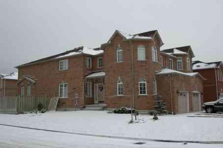 860 Stonebridge Ave, House semidetached with 4 bedrooms, 3 bathrooms and 2 parking in Mississauga ON | Image 1