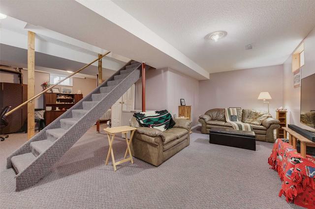 338 Emms Dr, House detached with 3 bedrooms, 2 bathrooms and 6 parking in Barrie ON | Image 26