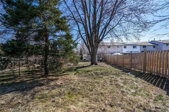182 Golden Orchard Drive, House semidetached with 4 bedrooms, 1 bathrooms and 2 parking in Hamilton ON | Image 45