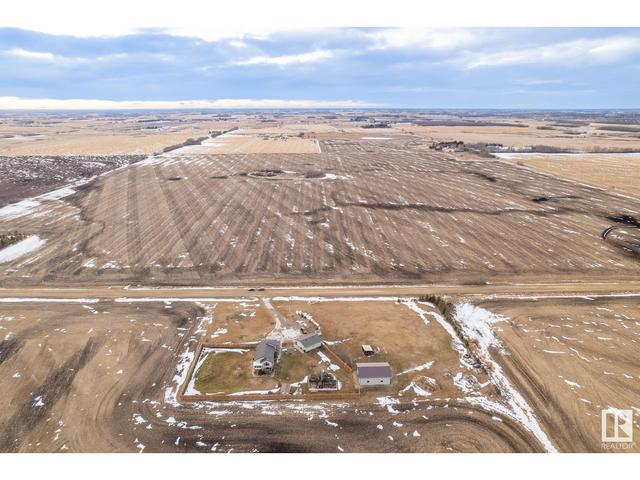 49157 Rge Rd 244, House detached with 5 bedrooms, 3 bathrooms and 12 parking in Leduc County AB | Image 11