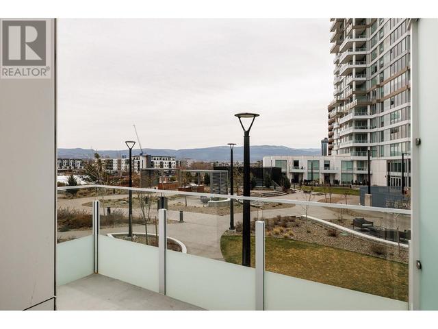 411 - 1181 Sunset Drive, House attached with 3 bedrooms, 2 bathrooms and null parking in Kelowna BC | Image 18