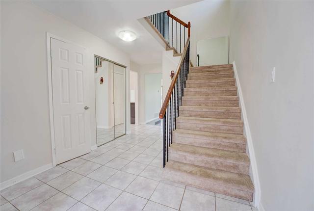 137 Wexford Rd, House detached with 3 bedrooms, 4 bathrooms and 4 parking in Brampton ON | Image 35