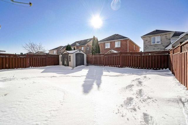 30 Swansea Meadows Dr, House detached with 4 bedrooms, 4 bathrooms and 6 parking in Brampton ON | Image 35