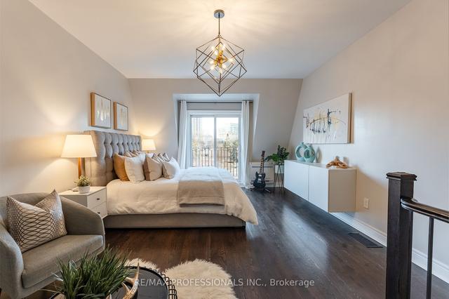66 Lobo Mews, House attached with 3 bedrooms, 2 bathrooms and 2 parking in Toronto ON | Image 18