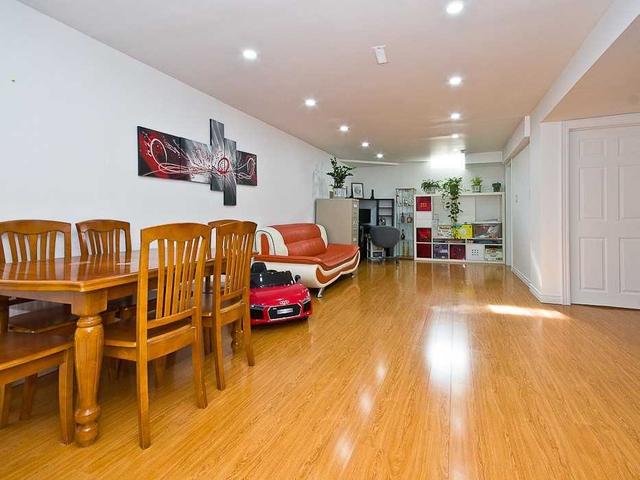 43 Hendon Rd, House detached with 3 bedrooms, 4 bathrooms and 6 parking in Markham ON | Image 11