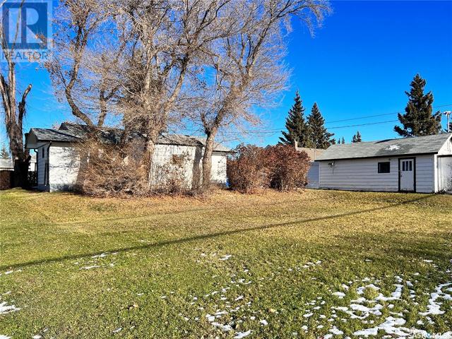 606 2nd Avenue, House detached with 4 bedrooms, 2 bathrooms and null parking in Raymore SK | Image 42
