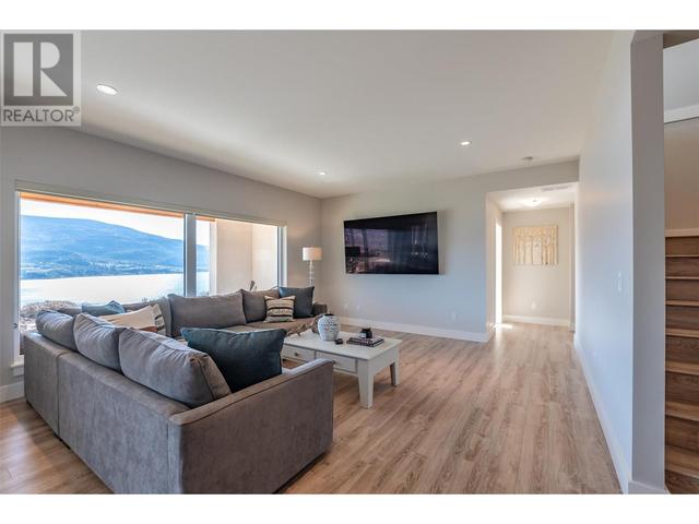 132 Skaha Hills Drive, House detached with 3 bedrooms, 2 bathrooms and 2 parking in Penticton 1 BC | Image 36