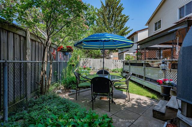 611 Clover Park Cres, House detached with 4 bedrooms, 3 bathrooms and 4 parking in Milton ON | Image 32