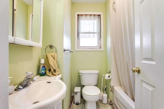 304 Clyde St, House detached with 4 bedrooms, 2 bathrooms and 6 parking in Cobourg ON | Image 8