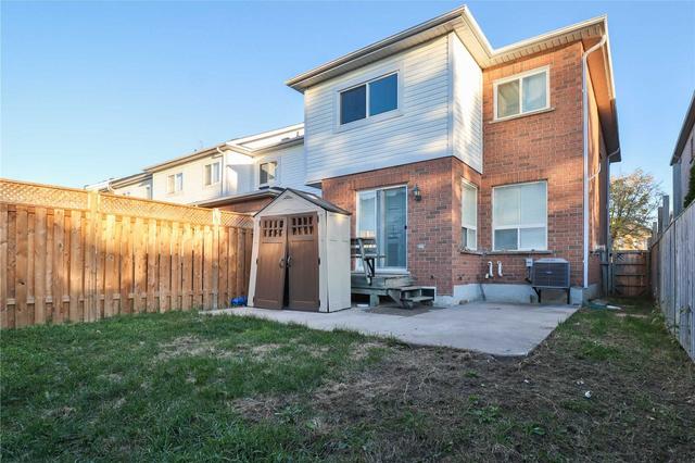 73 Monaco Crt, House attached with 3 bedrooms, 3 bathrooms and 3 parking in Brampton ON | Image 36