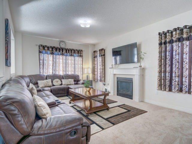 104 Lola Cres, House detached with 4 bedrooms, 4 bathrooms and 4 parking in Brampton ON | Image 8