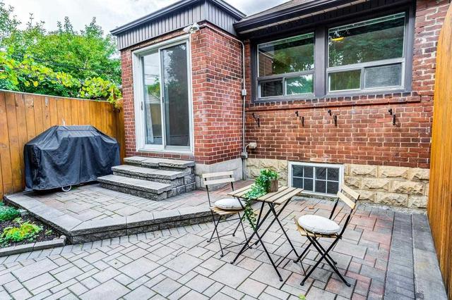 165 O' Connor Dr, House detached with 2 bedrooms, 2 bathrooms and 1 parking in Toronto ON | Image 33
